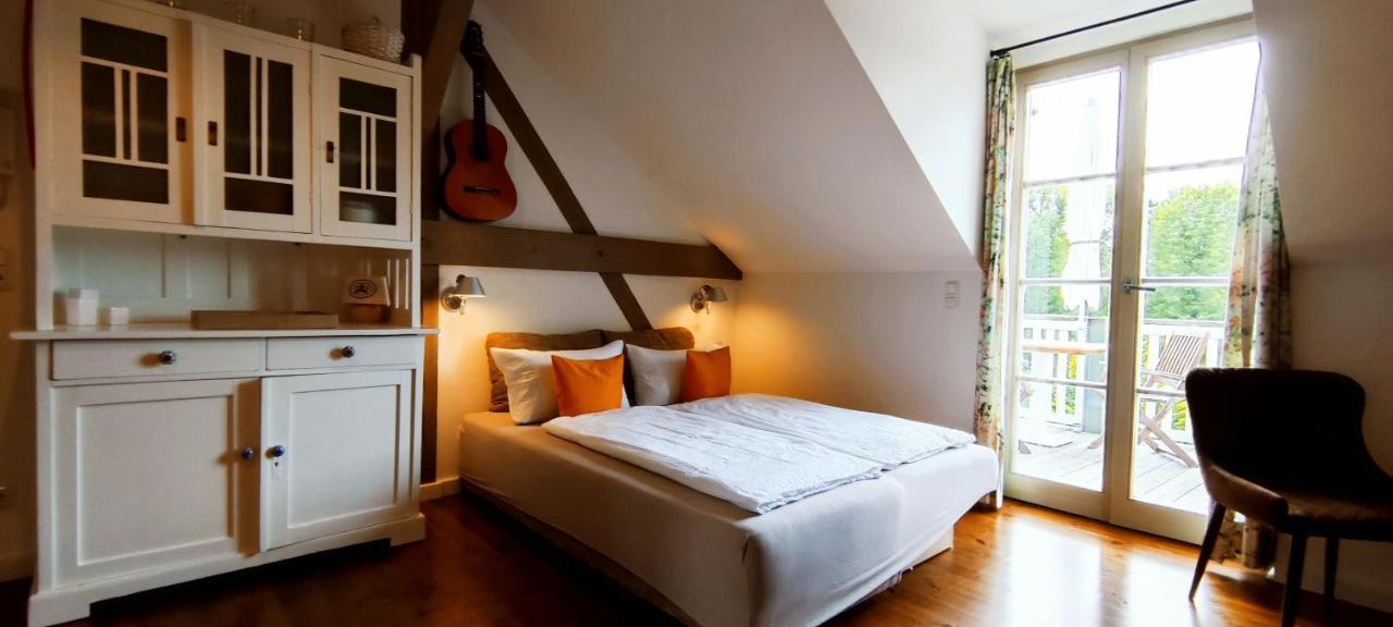 Loggiahaus Am Schloss, 5 Ferienwohnungen, Teils Mit Schloss- Und Seeblick Rheinsberg Exterior foto